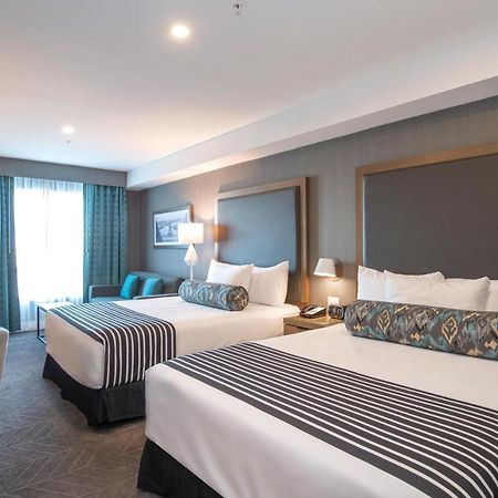 Sandman Signature Ottawa Airport Hotel Esterno foto