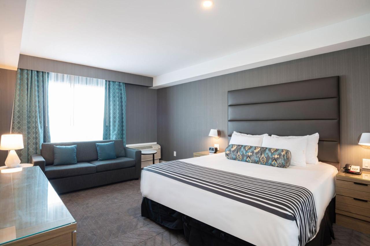 Sandman Signature Ottawa Airport Hotel Esterno foto