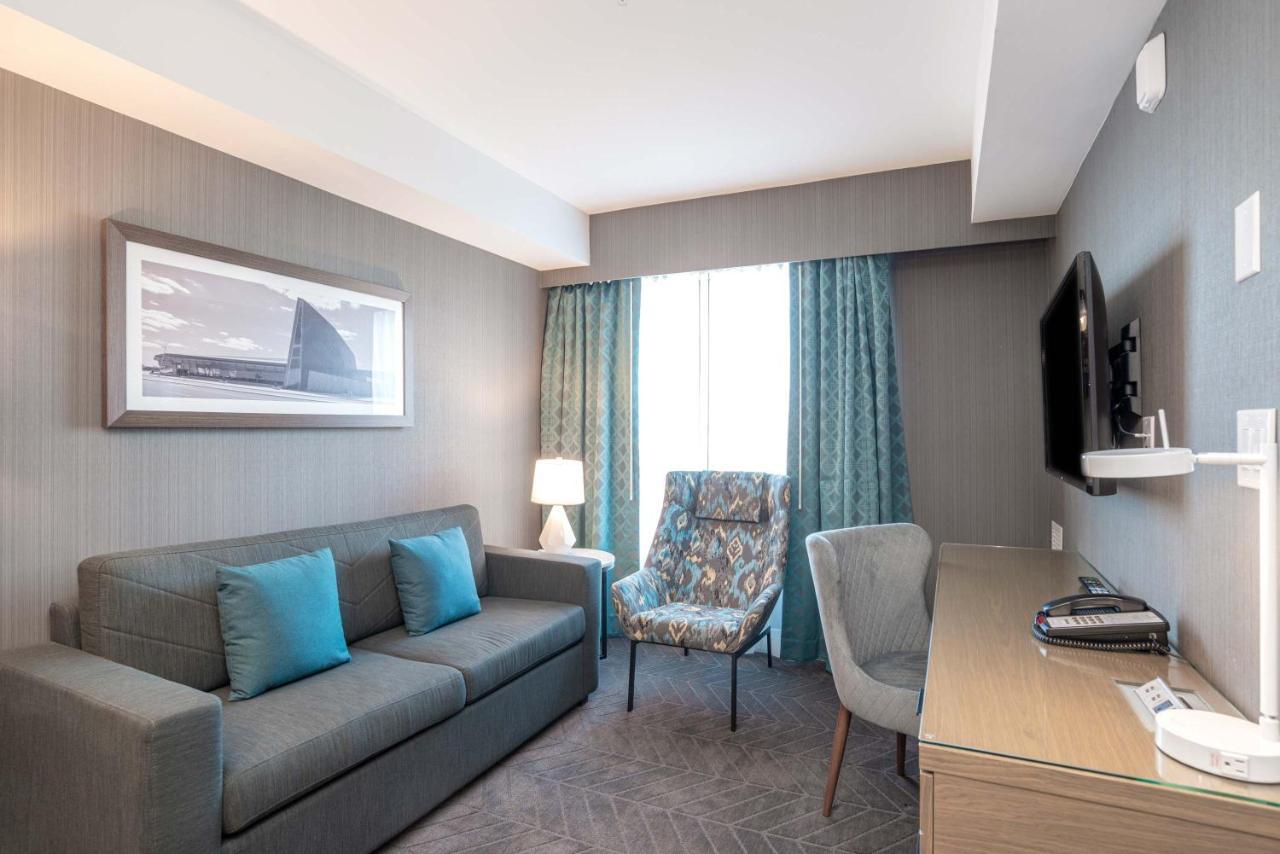 Sandman Signature Ottawa Airport Hotel Esterno foto