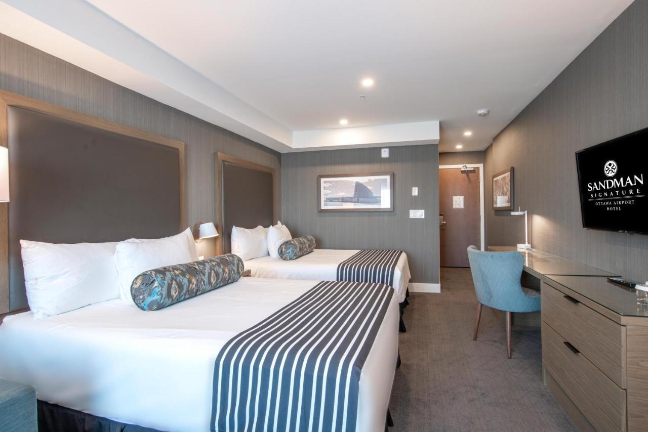 Sandman Signature Ottawa Airport Hotel Esterno foto